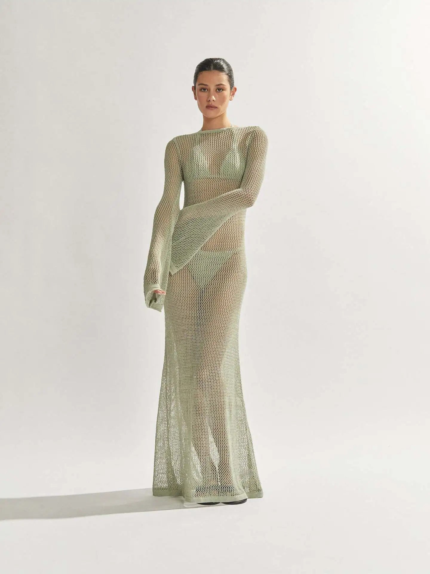 Dreamy Knit Beach Maxi Dress — Backless Elegance for Summer 2025